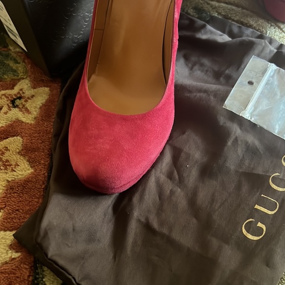 Authentic Gucci Kid Scamosciato Raspberry Red Italy Womens Heels Shoes SZ 38.5 - Picture 3 of 15